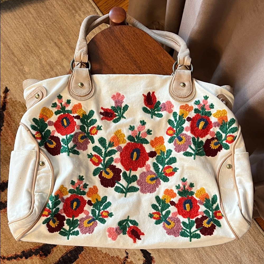 Floral Embroidered Bag